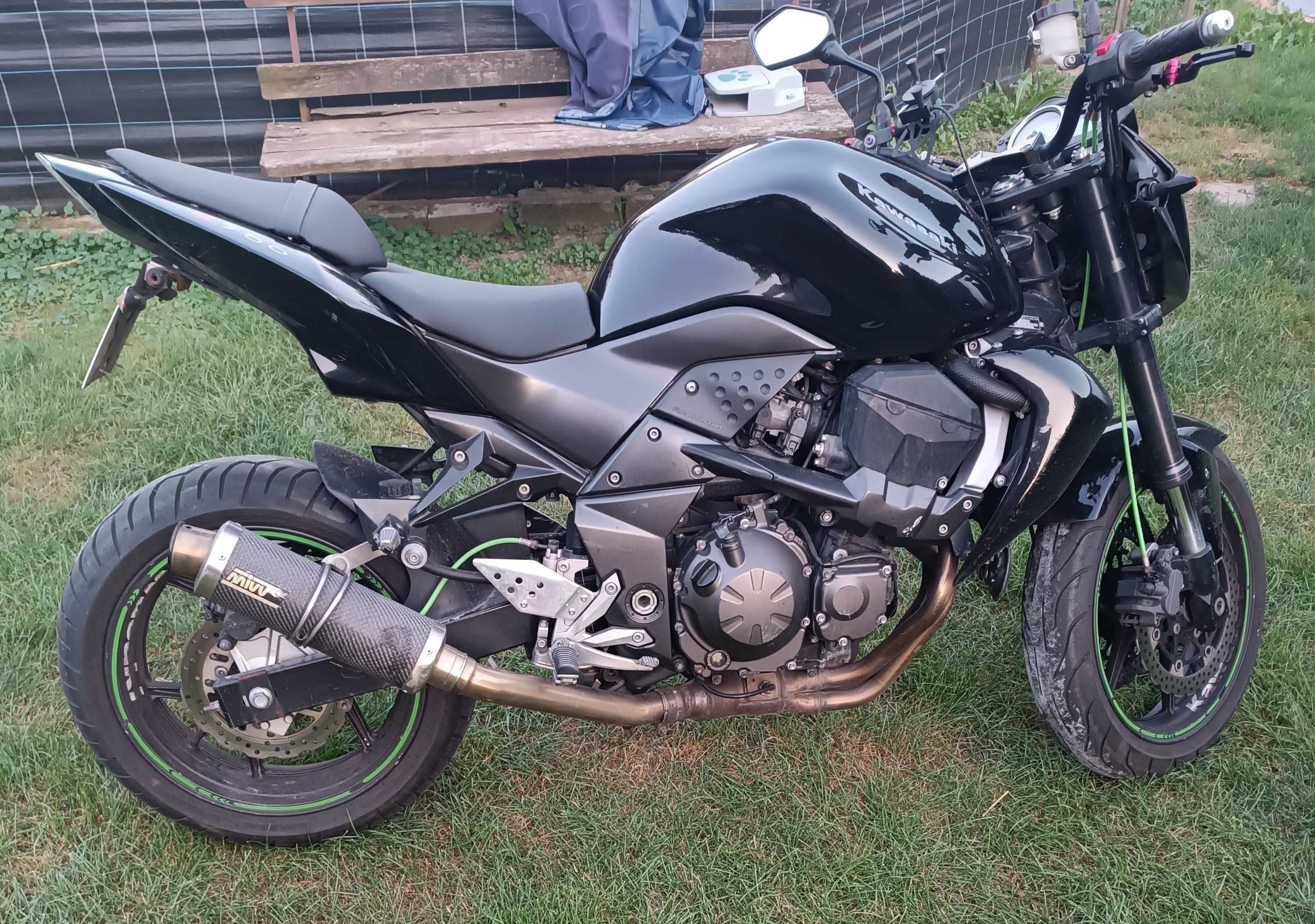 Kawasaki z750. Rocznik 2007