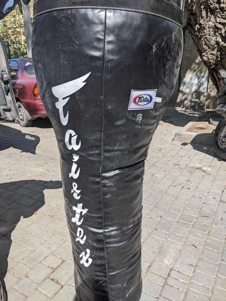 Боксерский мешок FAIRTEX HB12