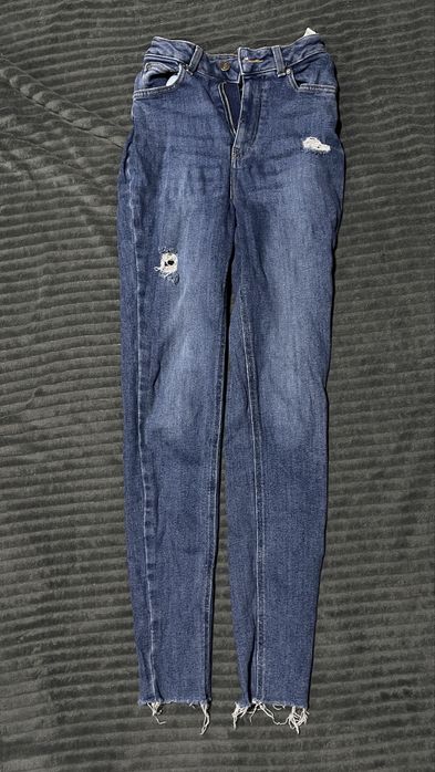 Джинси скіні, мом