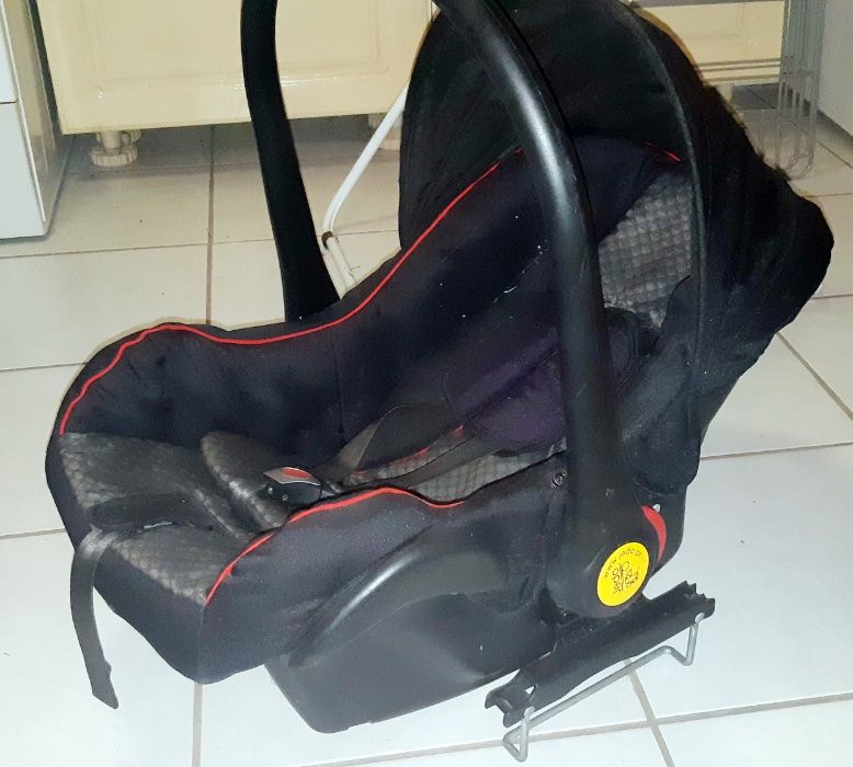 Fotelik Jedo z adapterem i parasolką