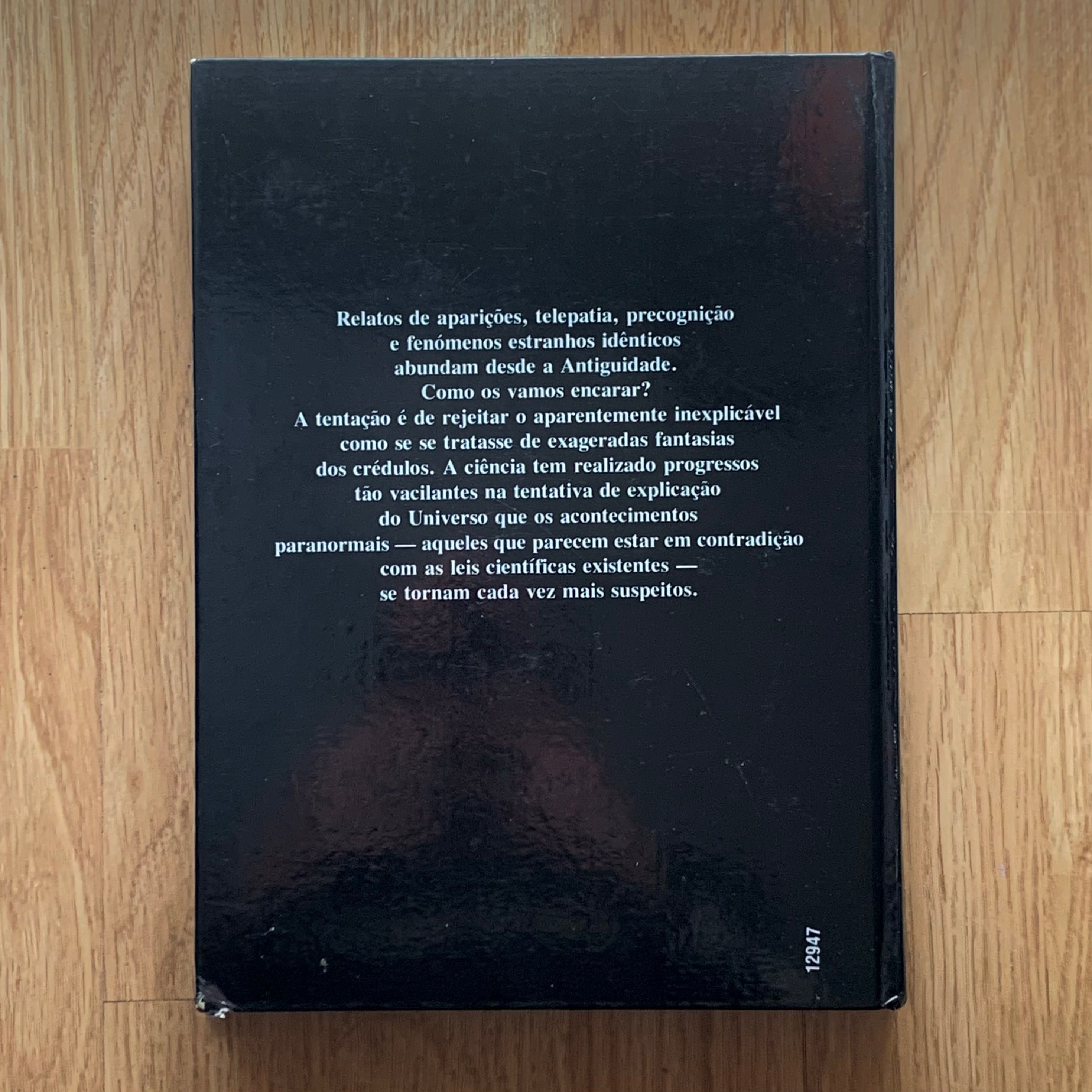 Livro sobre o Paranormal