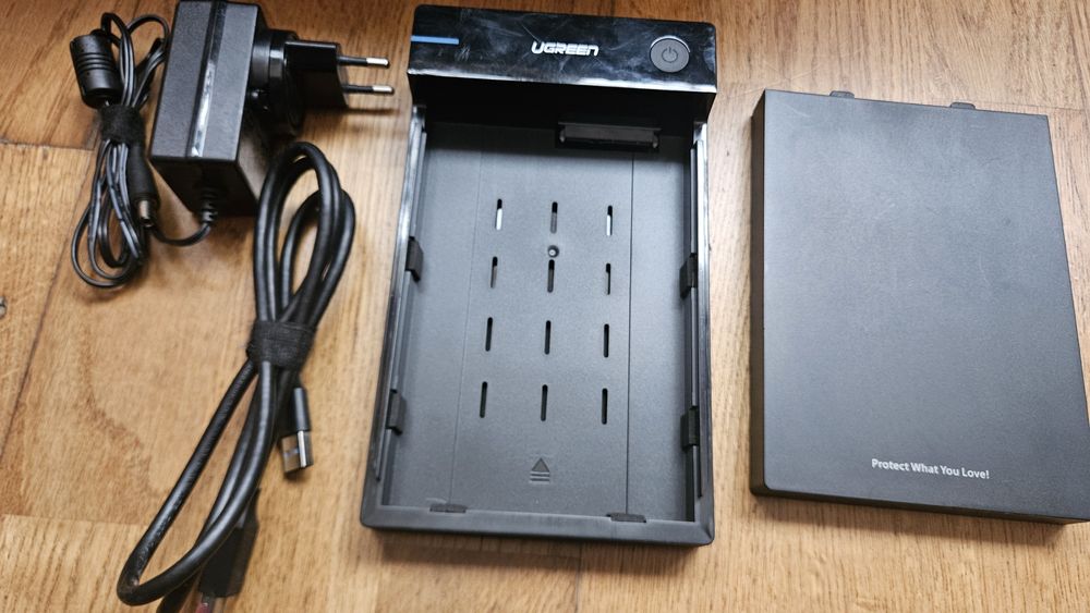 UGREEN Case Obudowa zewnętrzna Kieszeń Na Dysk HDD SSD 3,5 USB 3.0