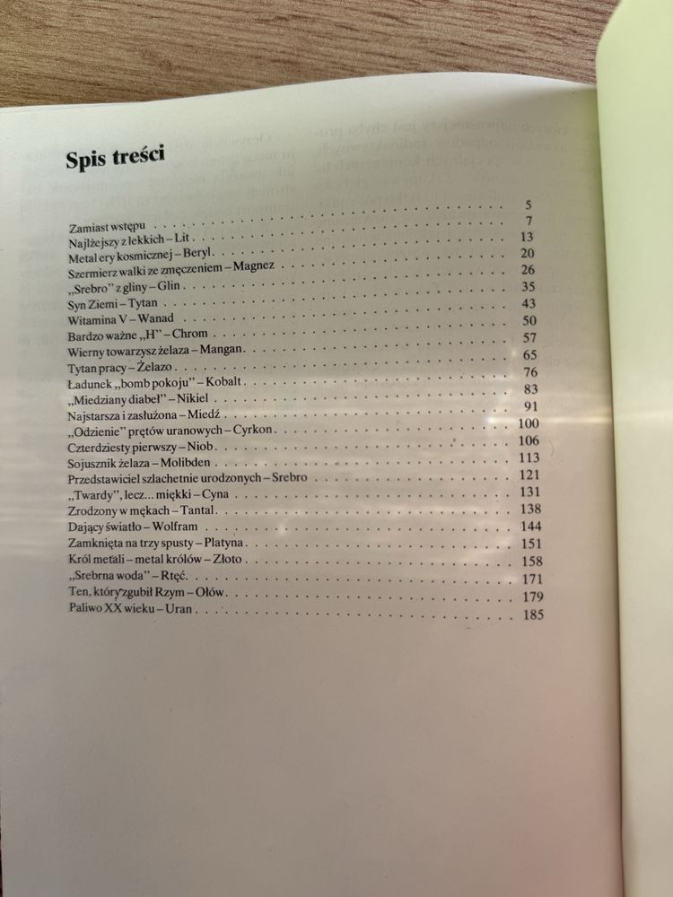Opowiadania o metalach – Siergiej J. Wieniecki