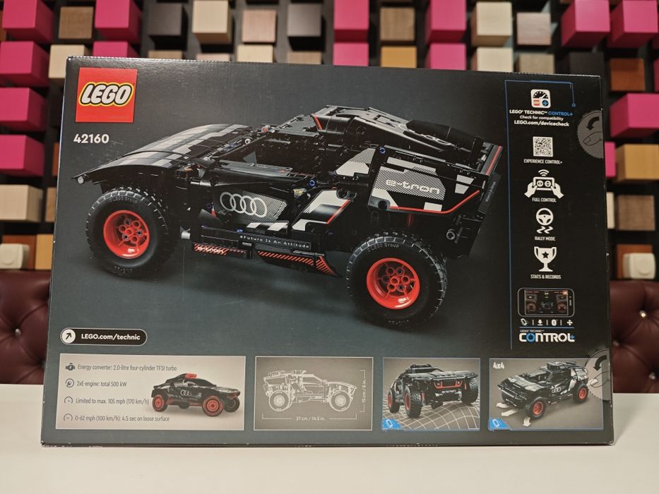 Конструктор LEGO Technic 42160 Audi RS Q e-tron (914 деталей)