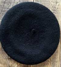Czarny nowy beret H&M