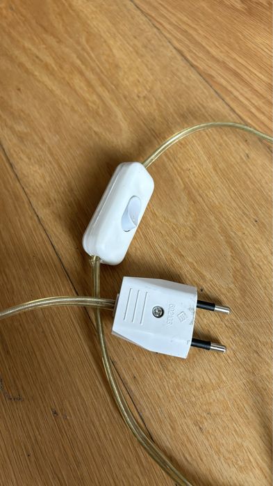 Candeeiro de mesa com abajur