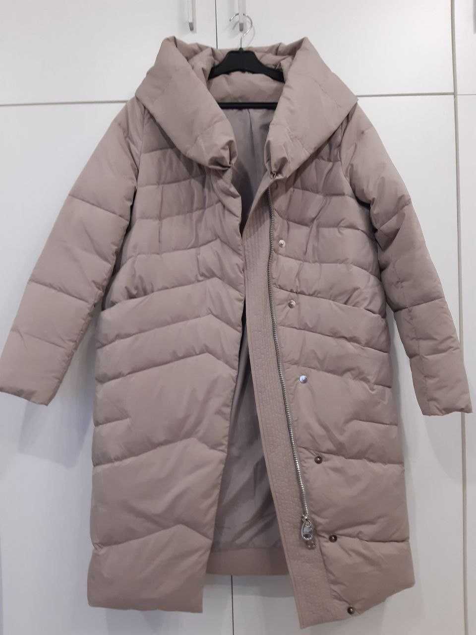 Зимова куртка-пальто з капюшоном, довга