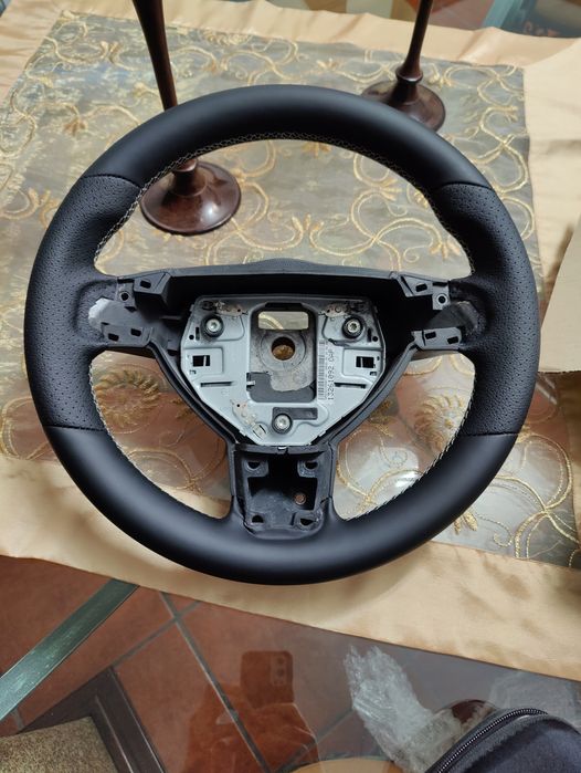 Volante Opel Astra H OPC Restaurado