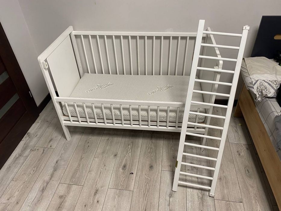 Ліжко дитяче Дубик-М Ведмедик з маятником біле + матрац