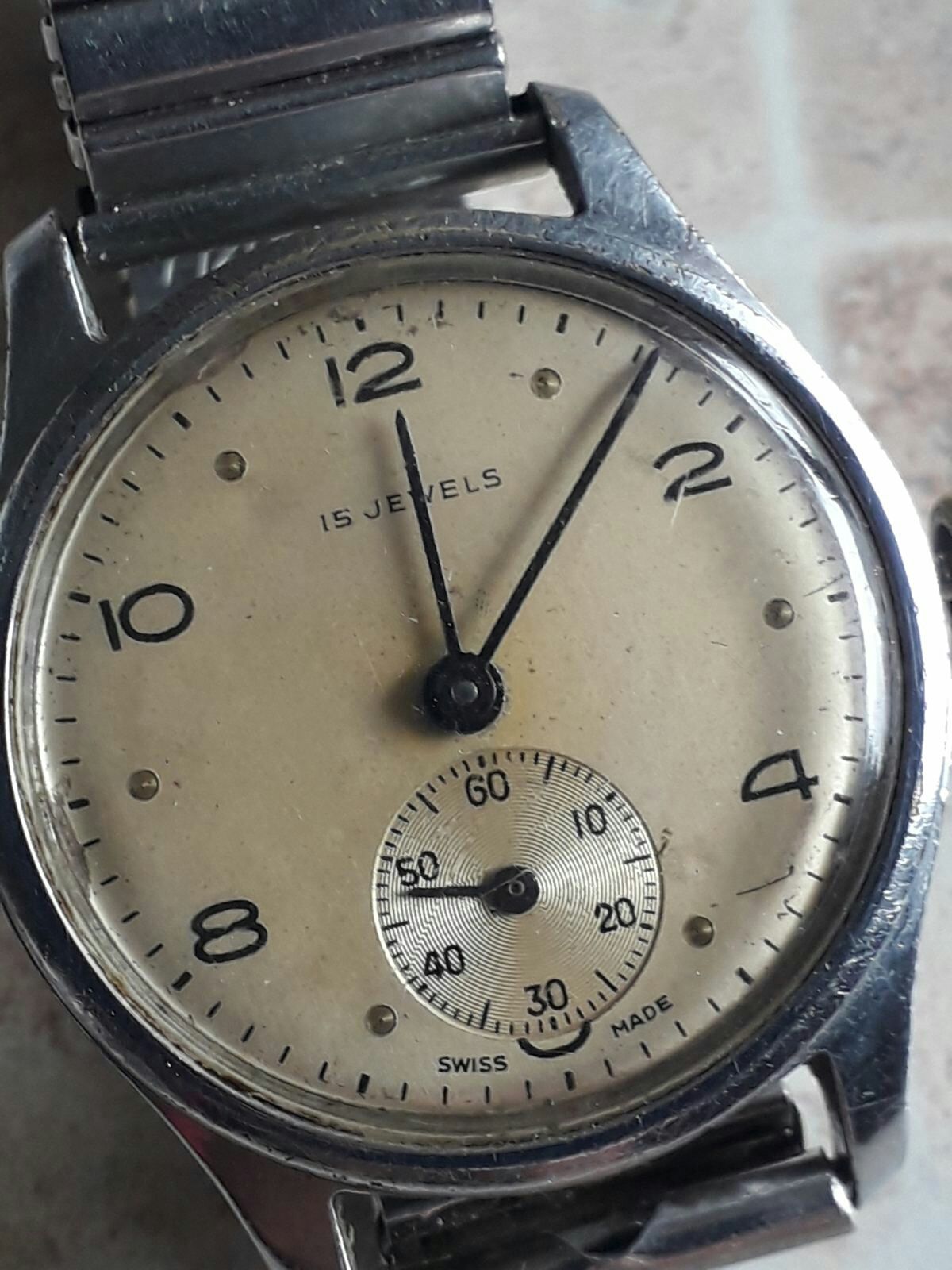 Продам дуже старий1938 - 43року швейцарській годинник для (Вермахта)