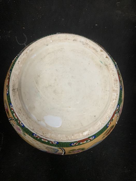 Dois cachepô/ aquario porcelana final sec XX inicio XXI