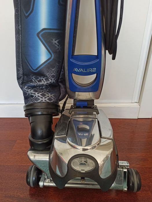 Aspirador profissional marca Kirby