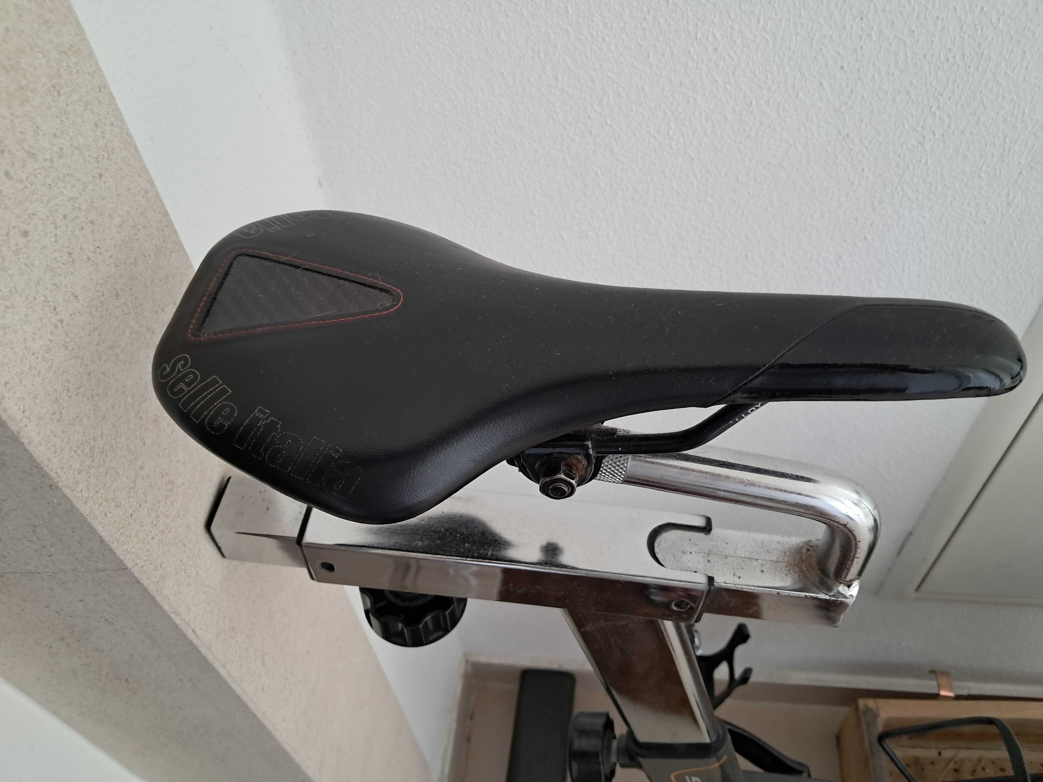 Bicicleta spining BH