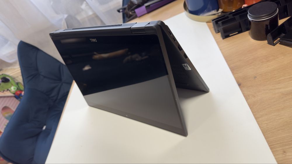 DELL 7389 13,3" 360 DOTYK 2w1 i5-7300u 16GB RAM 240GB SSD WIN10PRO