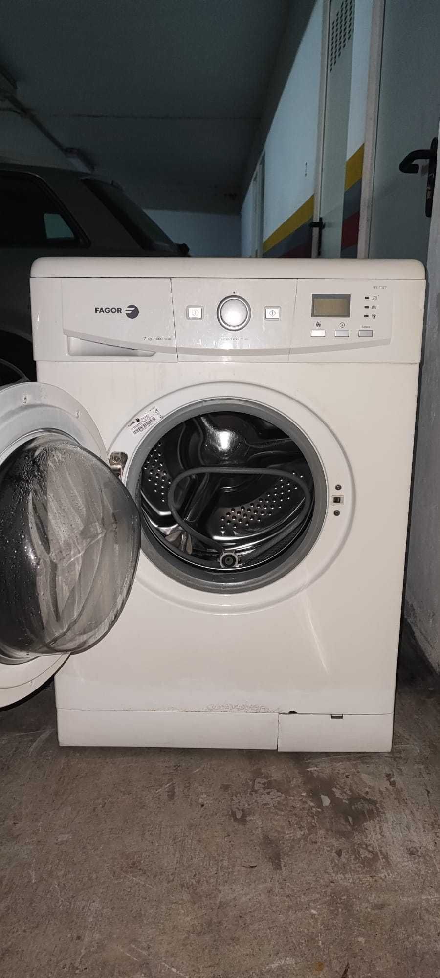 Maquina Lavar roupa FAGOR