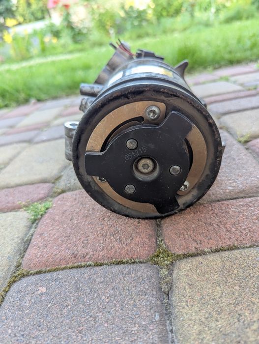 Компрессор кондиционера BMW 6452691538008 E87 E81 E82 E90 N43 N45 N46