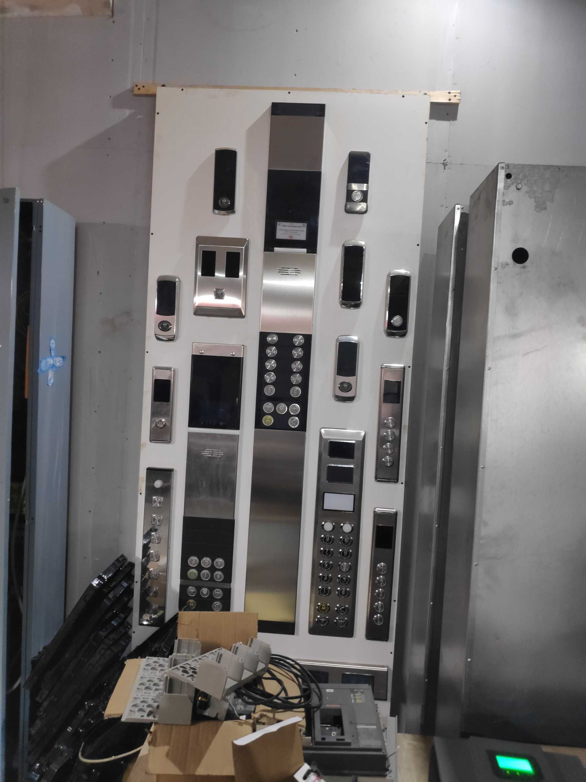 Панель приказов лифта, вызывные аппараты лифтовые