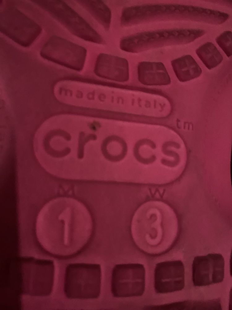 Crocs de criança cor de rosa