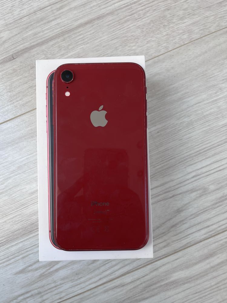 Iphone XR 64 GB 81% bateria