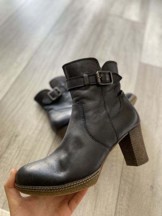 Жіночі шкіряні черевики на підборі демисезон