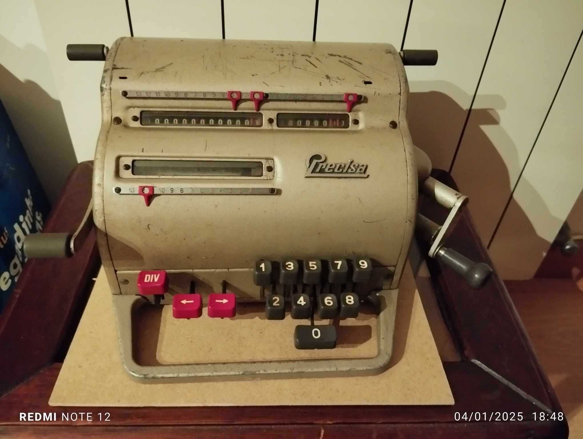 Calculadora vintage Precisa - anos 60
