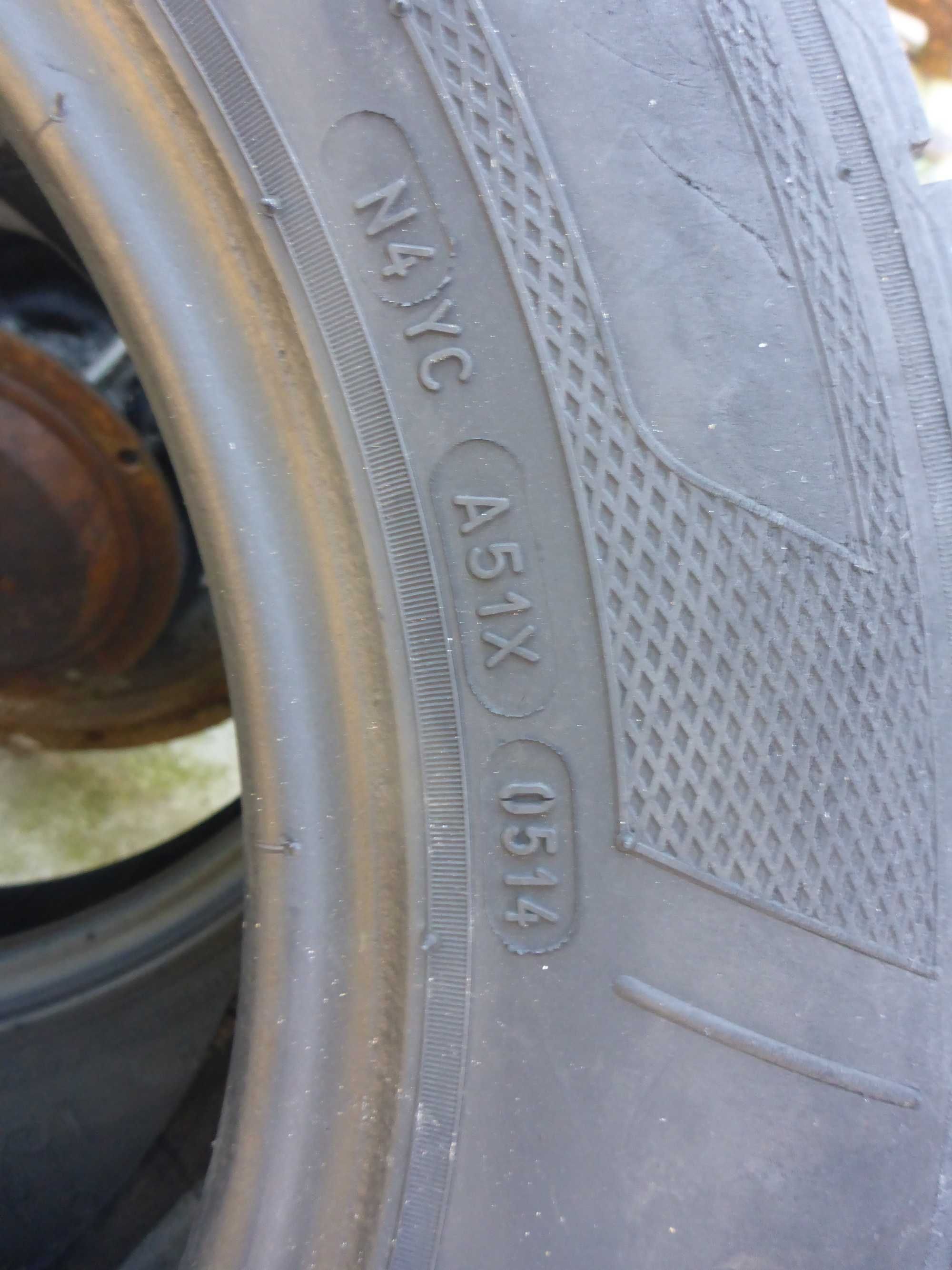 195/70R15C opony wzmacniane do busa T4 transporter LT sprinter VW vito