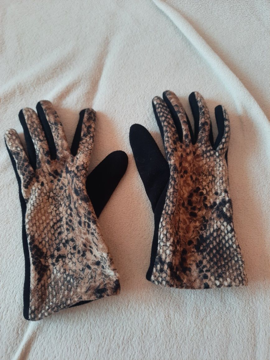 Rękawiczki na szczupłe dłonie
