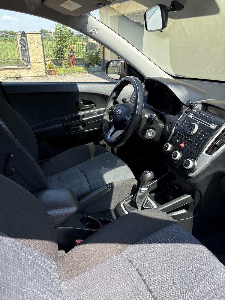 KIA CEE’D 1.6 2009