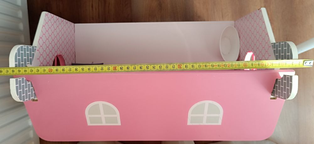 Domek dla lalek drewniany