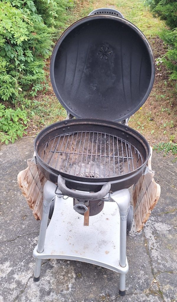 Duży grill węglowy plus 3 krzesła ekorattan Gratis!