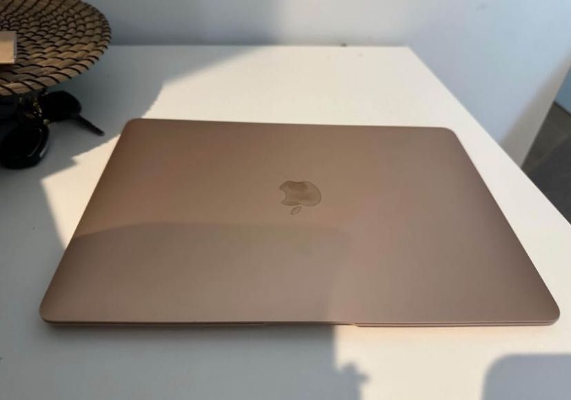 MacBook Air 23 2020