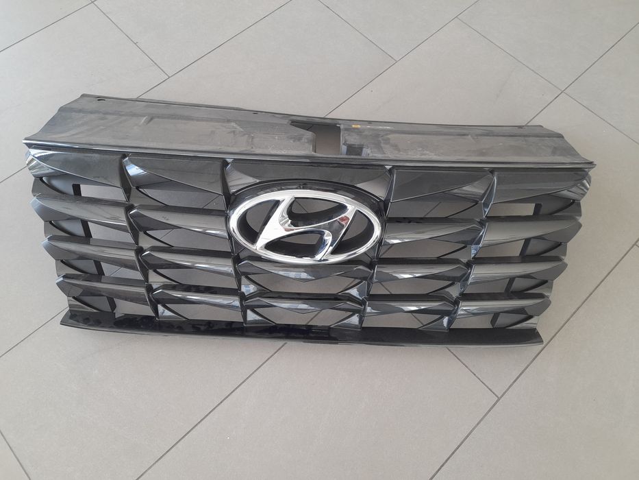 Решітка радіатора HYUNDAI Tucson 2023