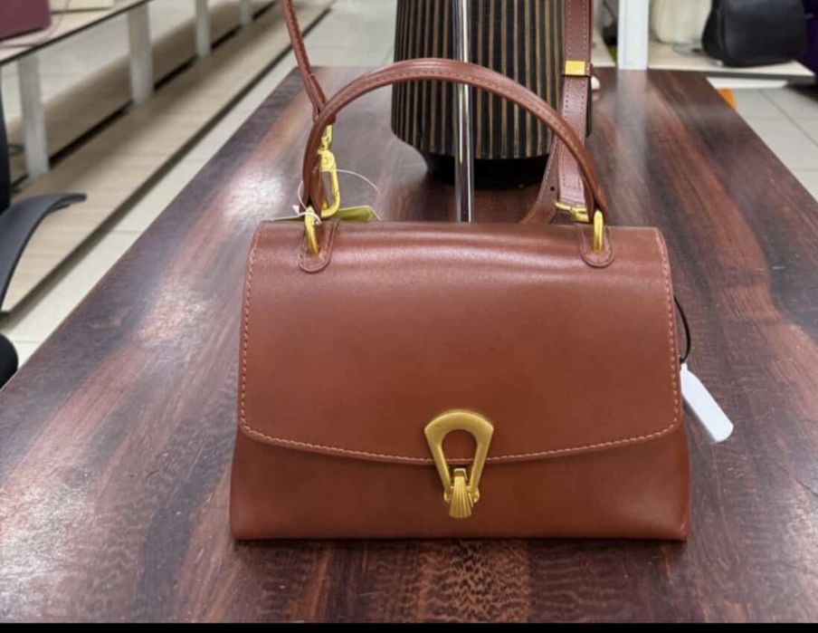 Шкіряна сумочка, виробництва Італія, розмір 22х16х8