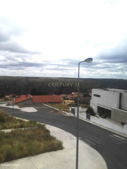 Encantador T2 em Miranda do Douro - Oportunidade Única por 95.000€