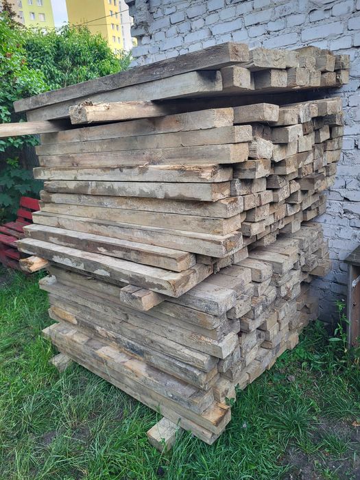 Drewno konstrukcyjne , belki kantówki, używane