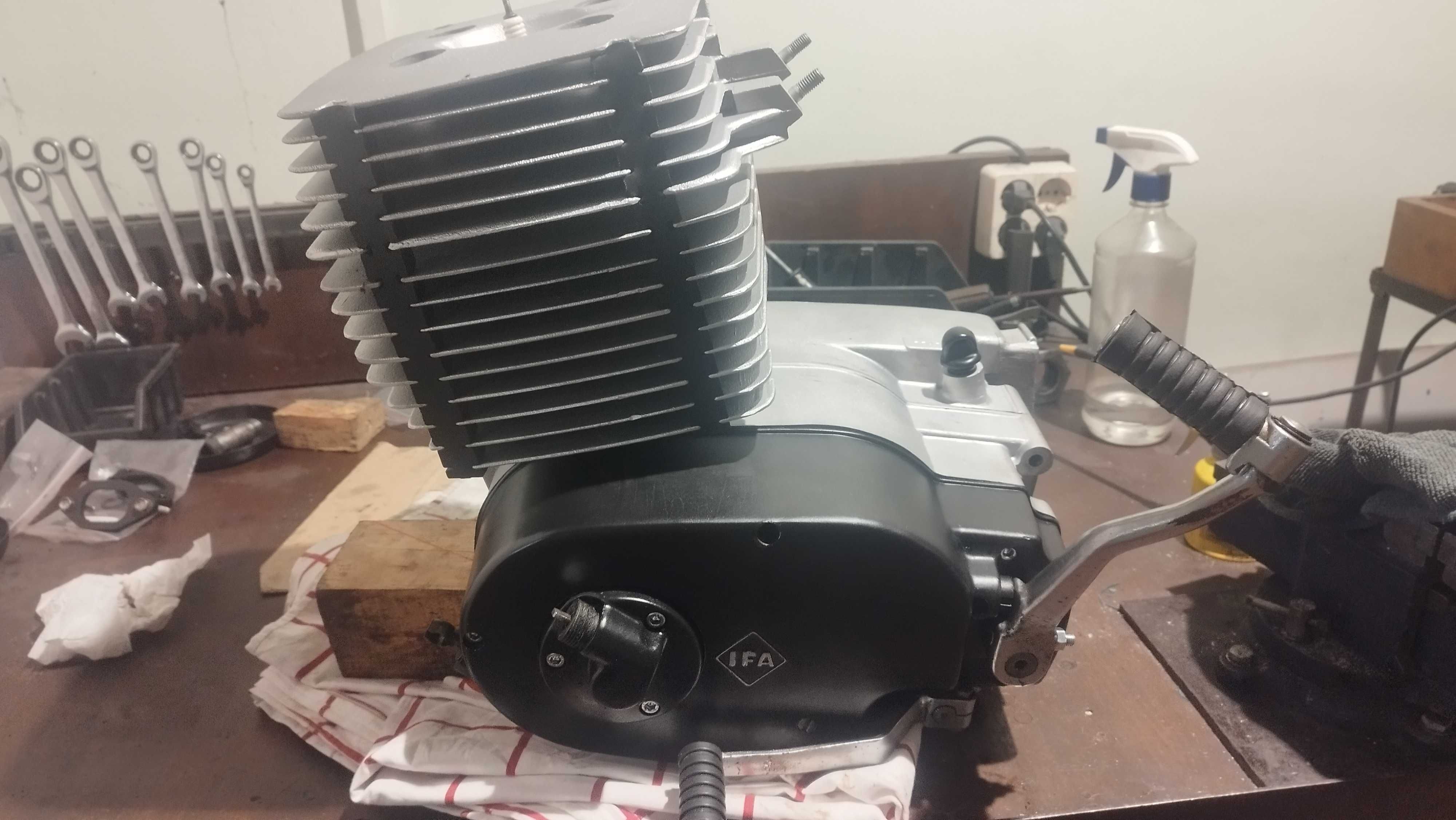 Motocykl MZ ETZ 251