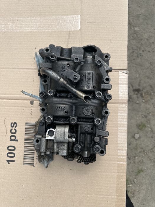 Pompa oleju Audi a4 b7 a3 8p 2.0 bkd blb