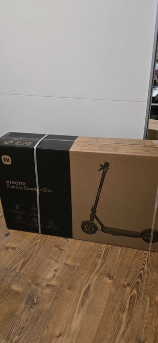 Hulajnoga elektryczna XIAOMI Scooter Elite 45km 400W 10" Czarny