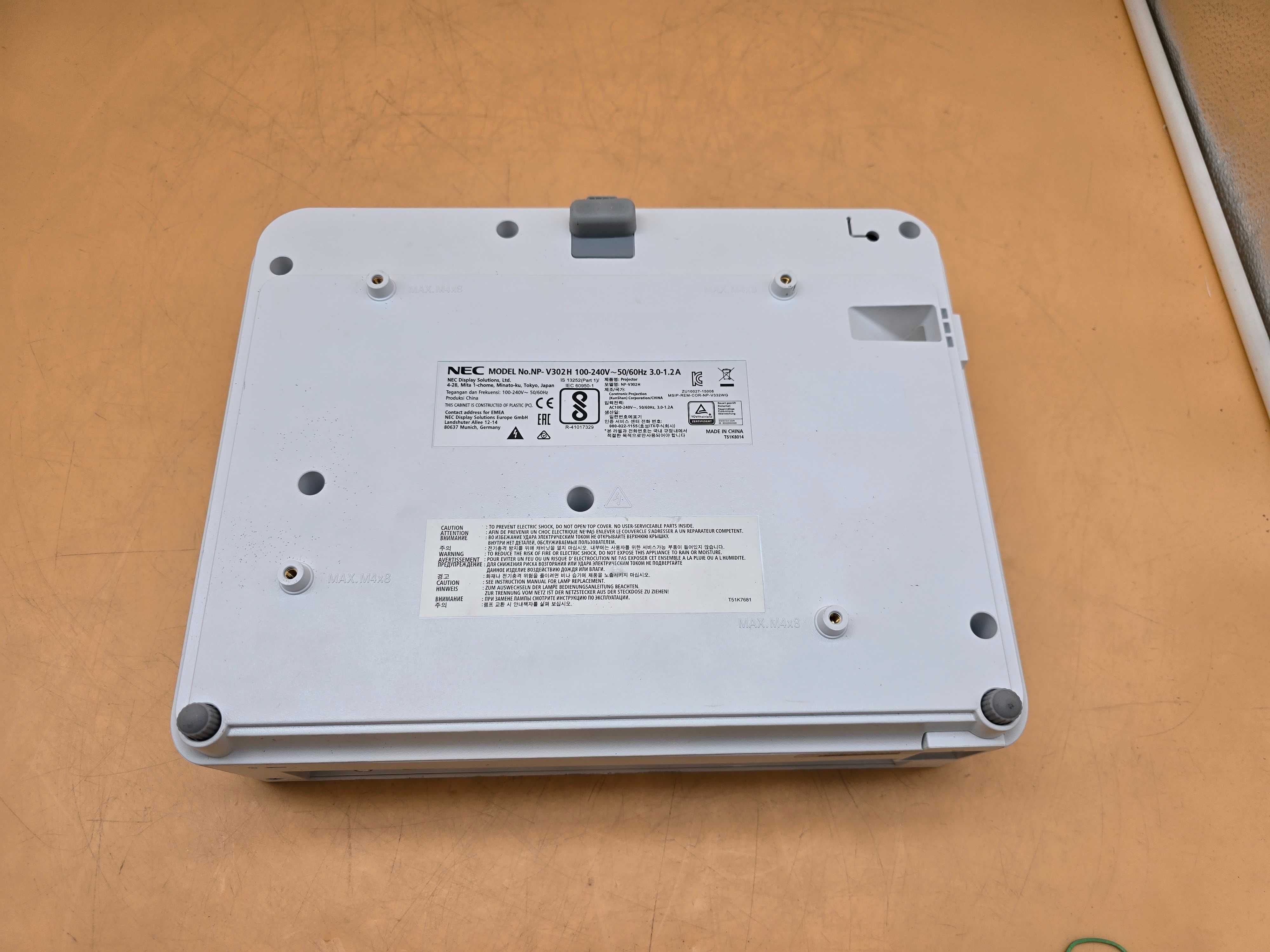 Projektor DLP NEC V302H 1920 x 1080 (FHD) 3000 ANSI lm