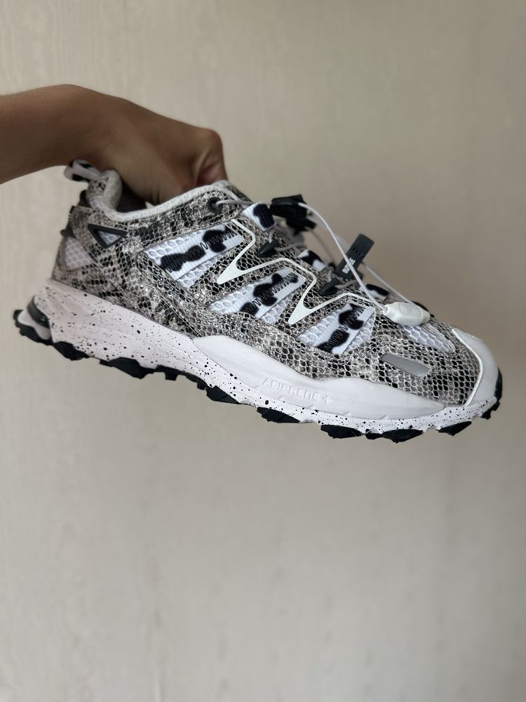 Оригінальні кросівки adidas huperturf 40,5