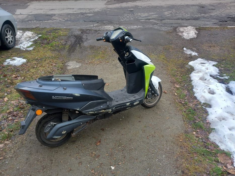 Skuter elektryczny E-Roller falcom--