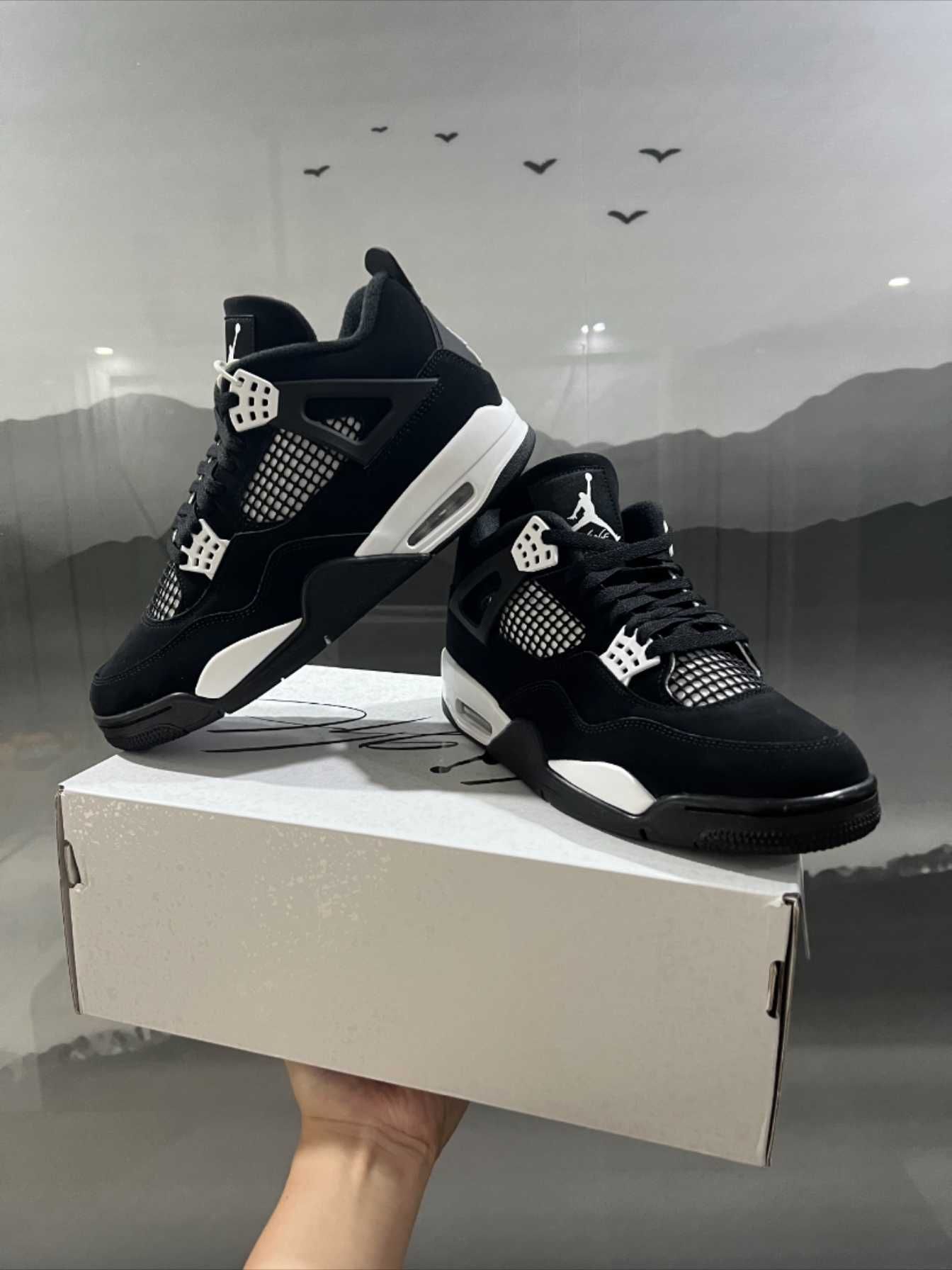 Jordan Air Jordan 4 Retro White Thunder R.39