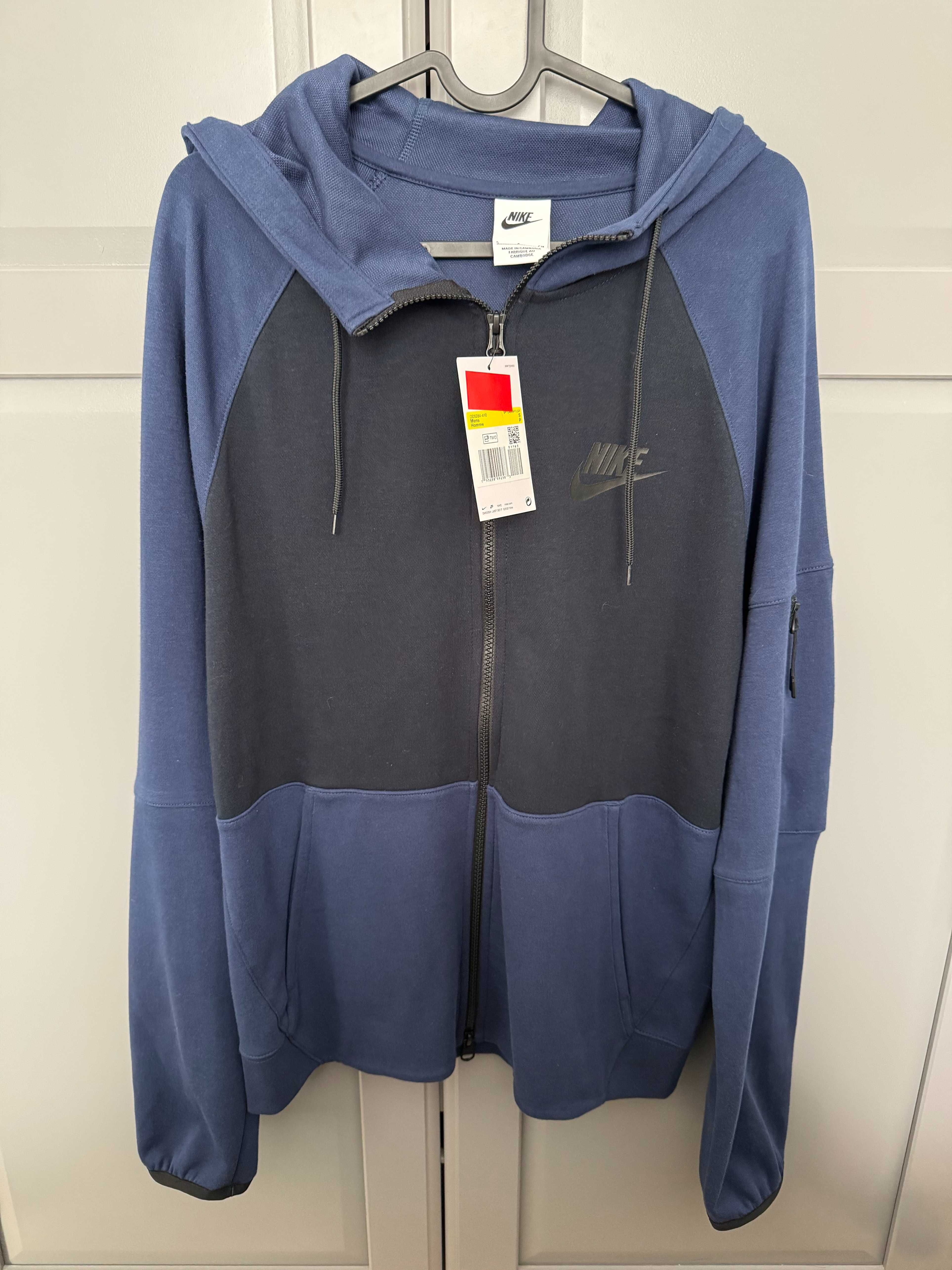 Bluza Nike Tech Fleece granatowa, nowa z metką, rozmiar S