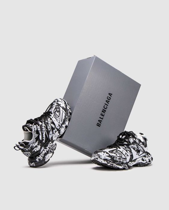 Кросівки Balenciaga Track Graffiti Black/White premium
