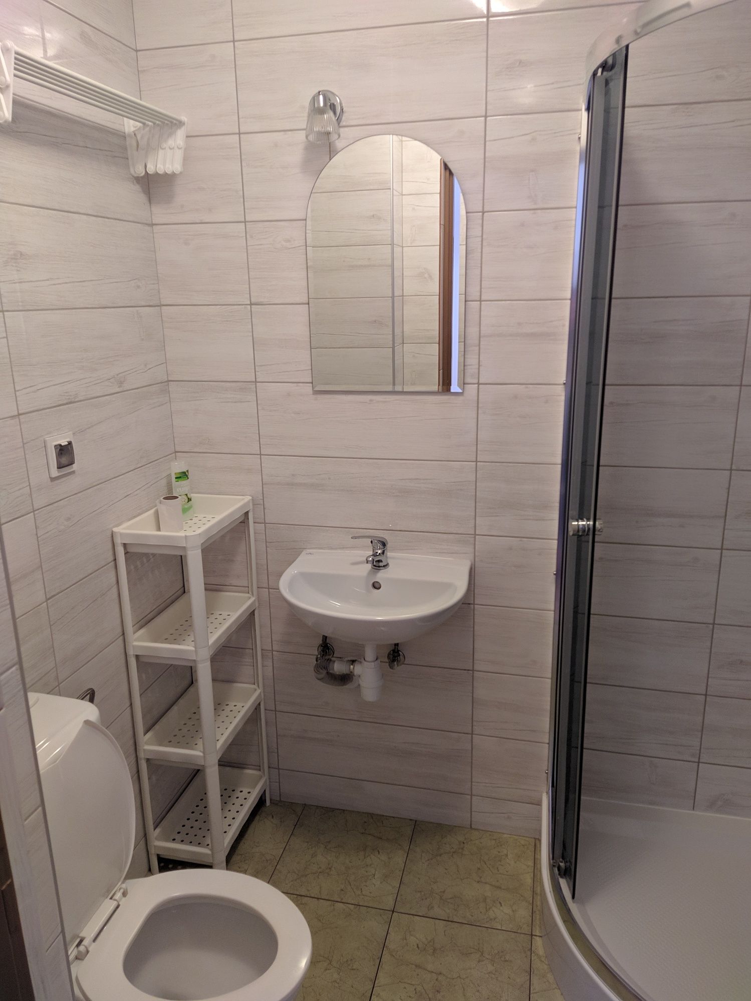 Noclegi pracownicze / pokoje kwatera, noclegi dla firm Piotrków