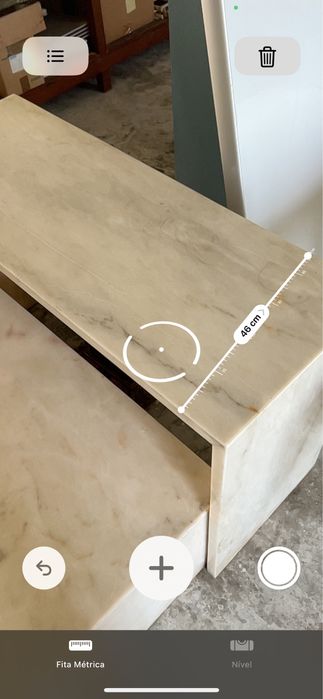 Mesas de Mármore - Pedro Guimarães (aparador)