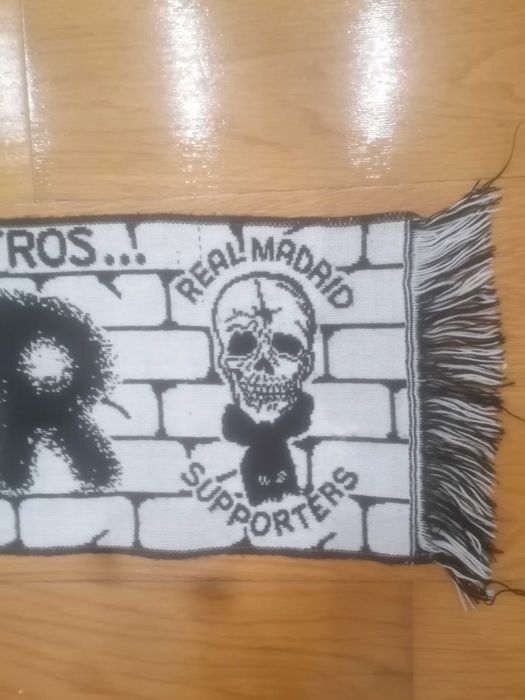 Cachecol Ultras Sur - Claque do Real Madrid - G200