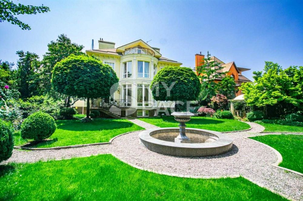 Продаж будинку 700 м2 ремонт Крюківщинка Характер Парк