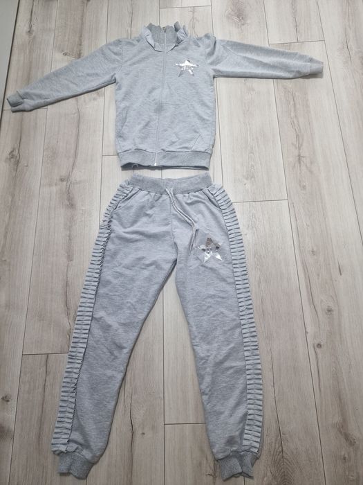 Dres szary ze skrzydłami r.140 dla dziewczynki