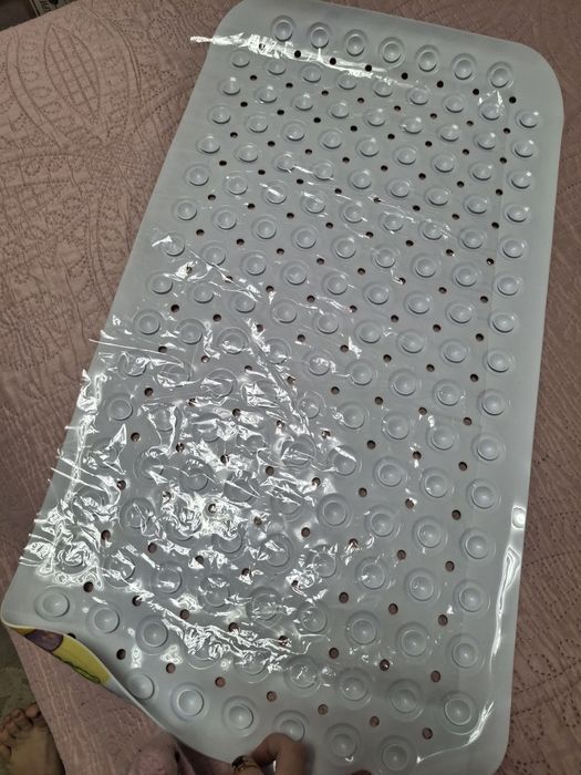 Дитячий антиковзкий коврик в ванну кімнату 69,85×38,1